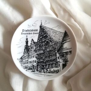 🇺🇦 Porcelain Collectible German Decorative Plate Holidays Christmas Festive